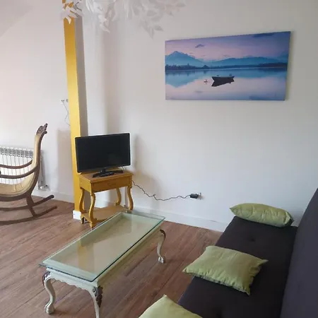 Merce Lastra Apartman *